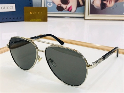 gucci sunglass-120